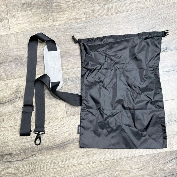 Bagsmart Light Gray Canvas Weekender Tote Bag - NWOT Comes with extras - Picture 11 of 11